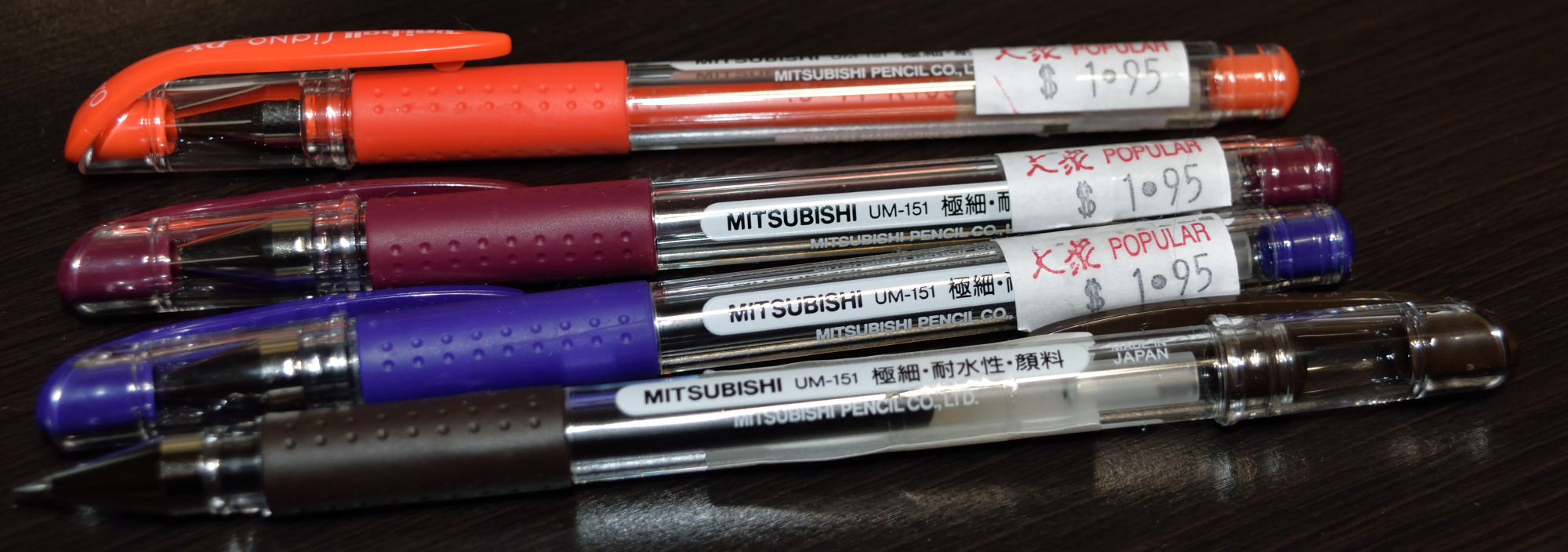 The Signo DX still offers the most comprehensive colour selection amongst 0.38mm pens