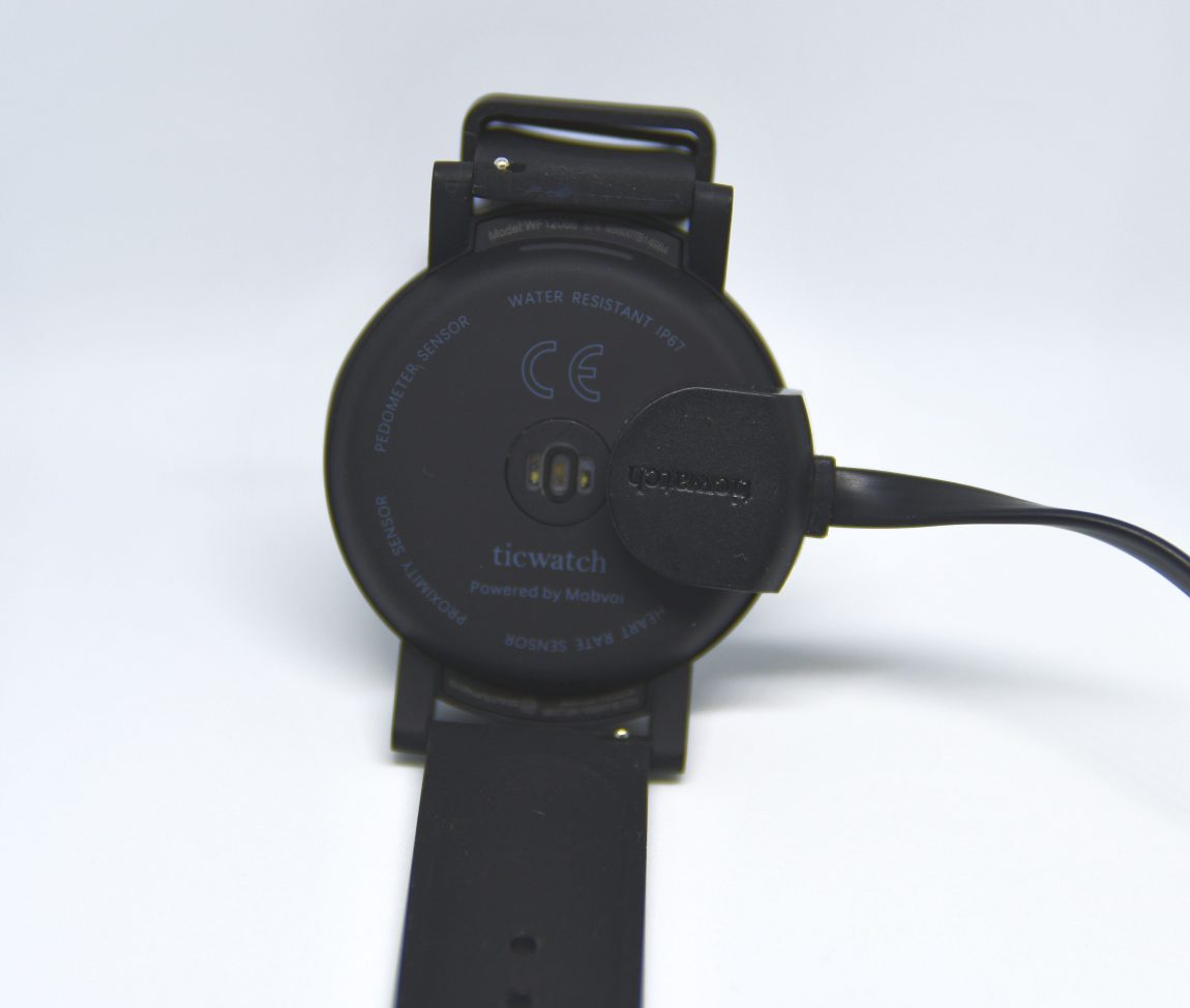 ticwatch e first charge