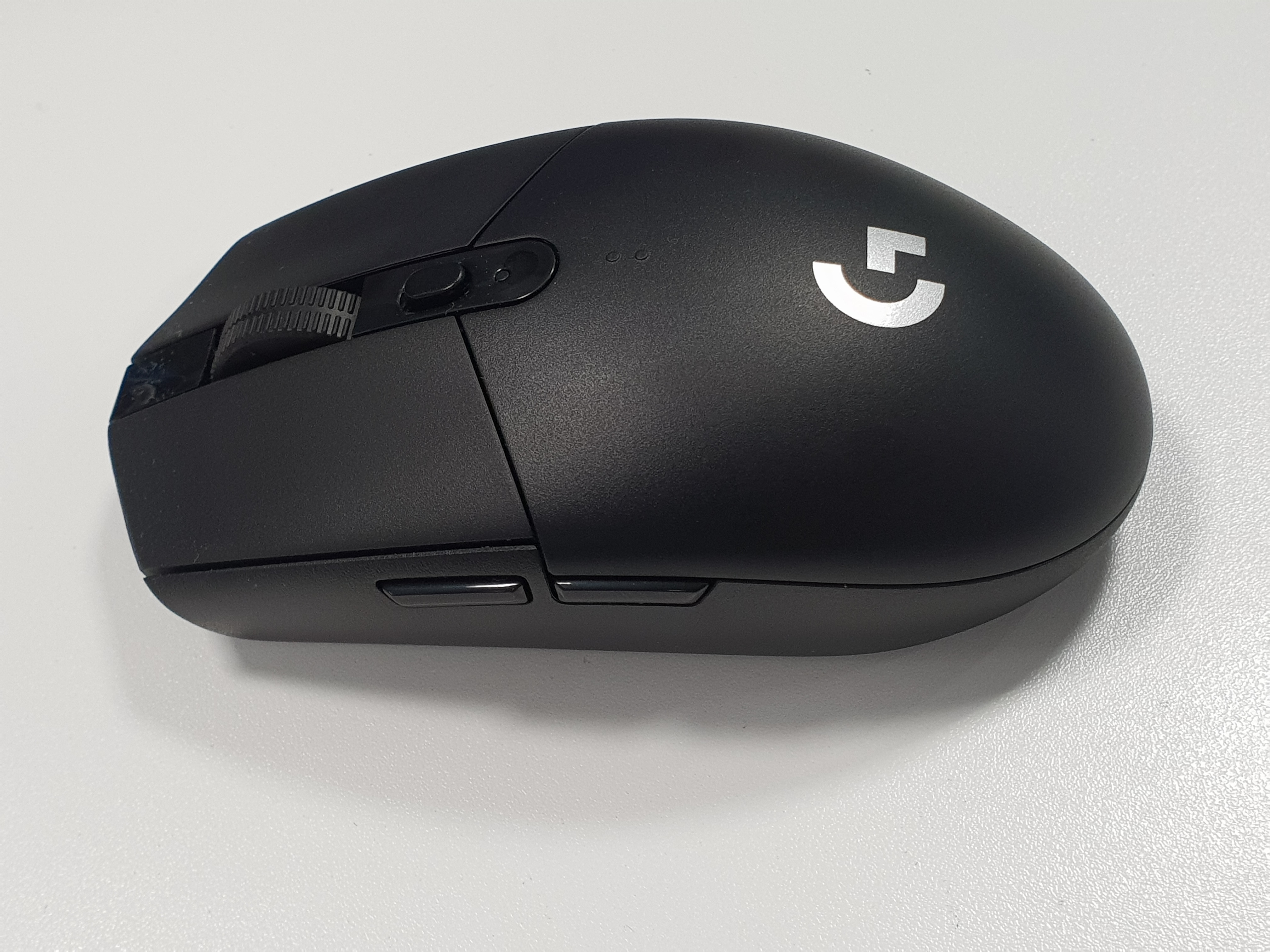 Игровая мышь беспроводная logitech g304. Лоджитек g304. Мышь беспроводная Logitech g304. Logitech g304 Lightspeed. Logitech g305.