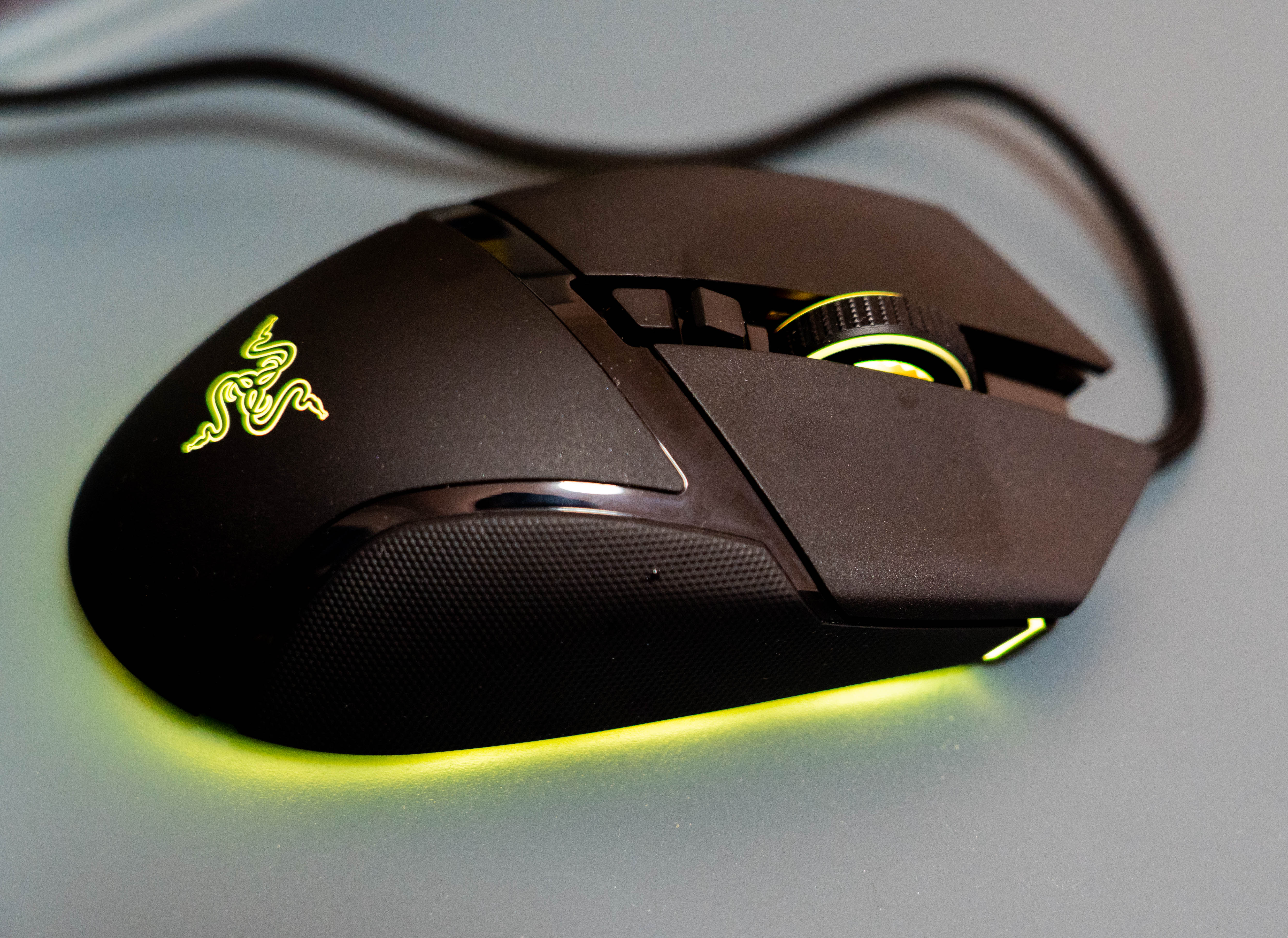 Razer Basilisk V3 review: The best FPS gaming mouse now has a smarter  scroll wheel